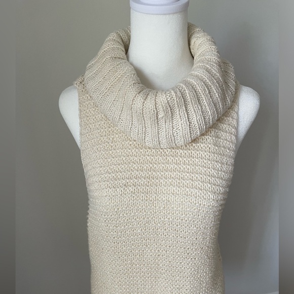 Billabong Sideways Love Sleeveless Turtleneck Sweater - Ivory - Size M - Picture 3 of 15